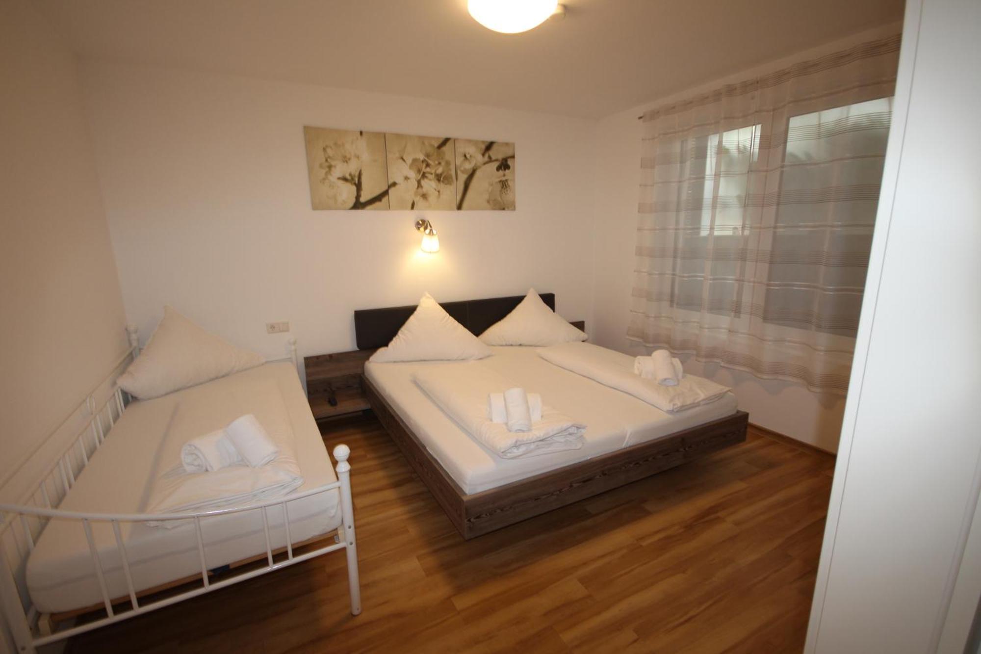 Kern Apartments รูสท์ ภายนอก รูปภาพ
