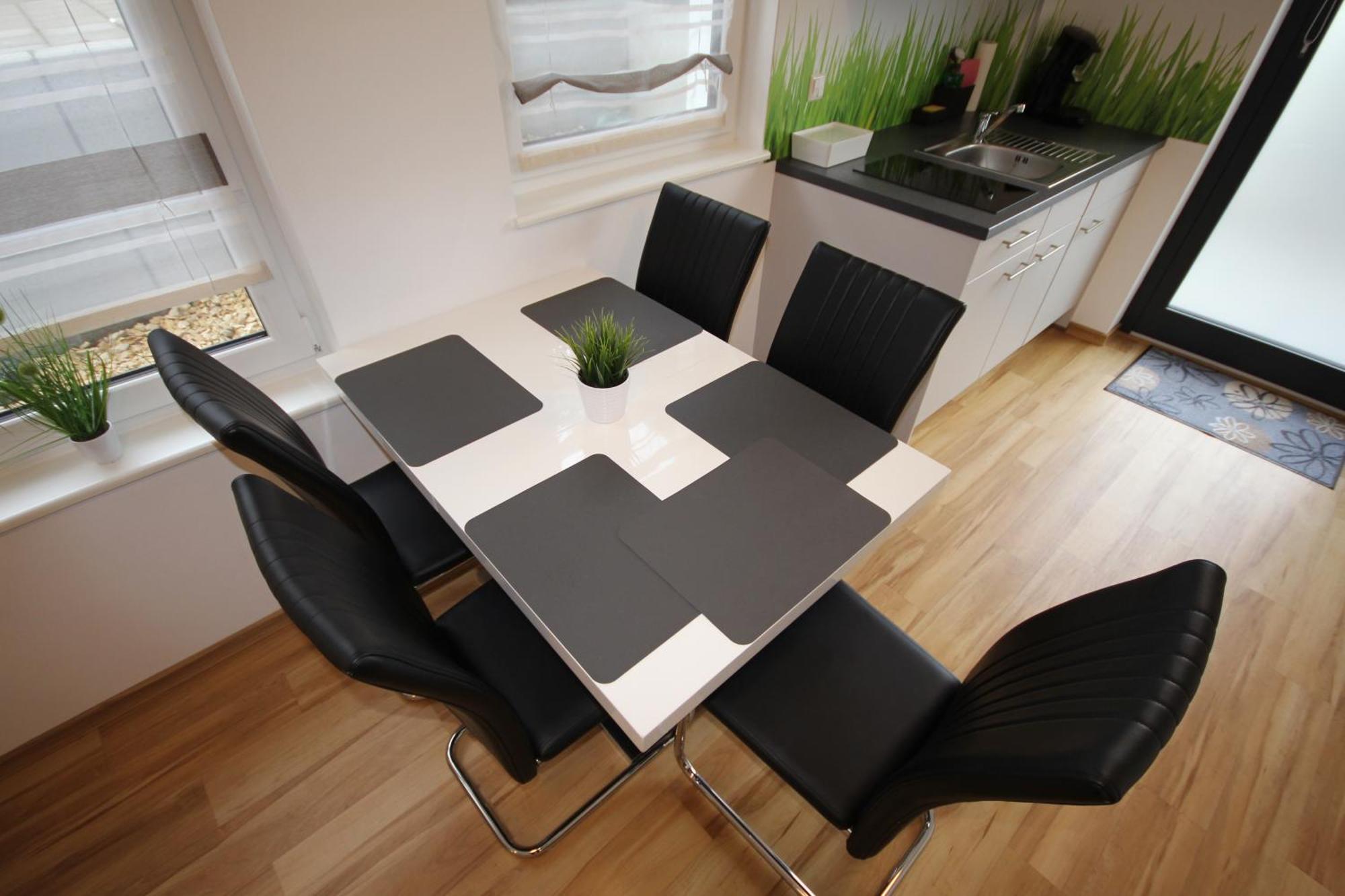 Kern Apartments รูสท์ ภายนอก รูปภาพ